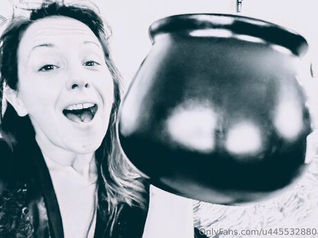 U445532880 エロティックなポルノスター ギャラリー