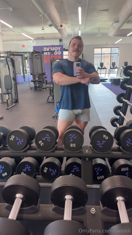 Swoleli スター xxx 写真