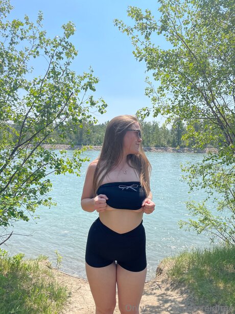 Emreidfree 完璧な女優 ギャラリー