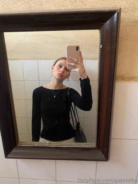 Gabriellla profile image