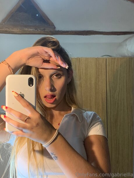 Gabriellla xxx女優 写真