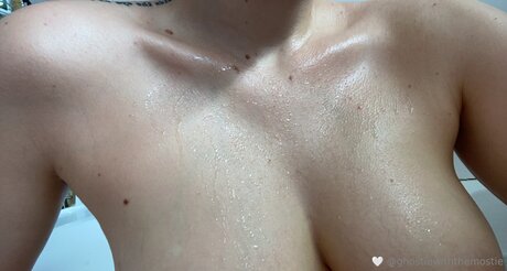 巨根ゲイOnlyFans 美しい裸 画像