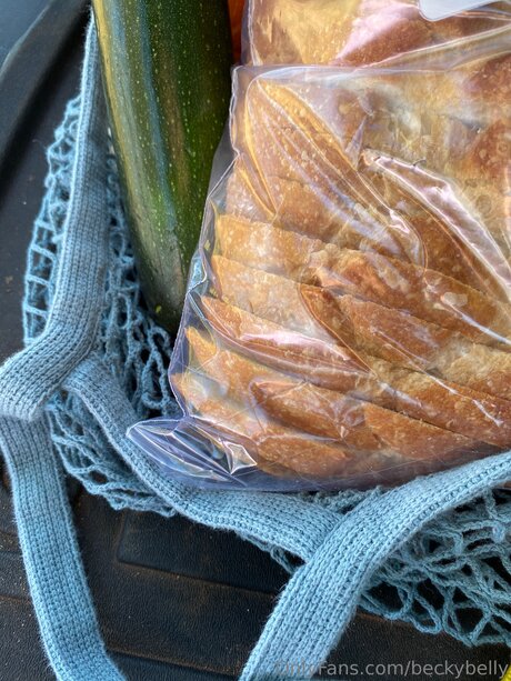 Beckybelly ポルノスター HD 写真