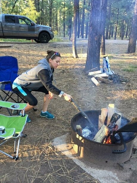 Beckybelly ポルノスター セックス 写真