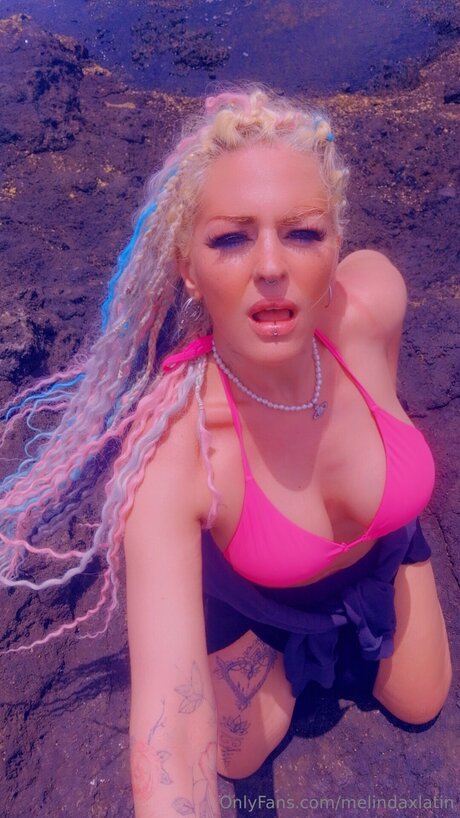 Melindaxlatin ポルノスター xxx 写真