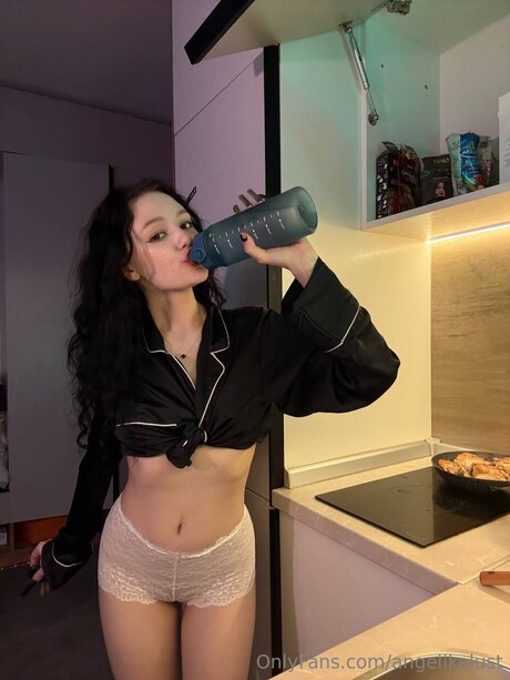 Angelikalust HDスター 画像