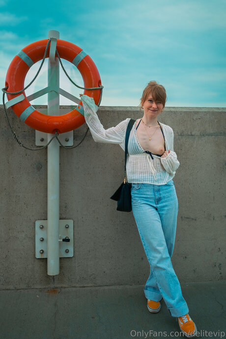 Delitevip xxxスター 写真