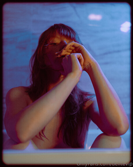 Delitevip 美しいモデル 写真