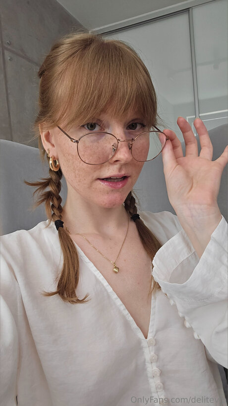 Delitevip ポルノスター 高品質 写真