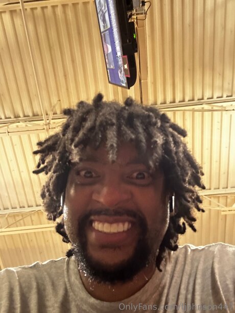 Tjohnson447 ポルノスター ギャラリー