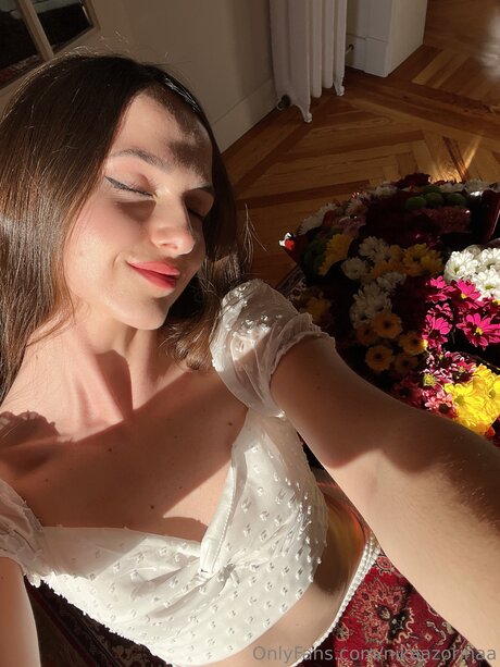 Nikaazorinaa 無料スター 写真