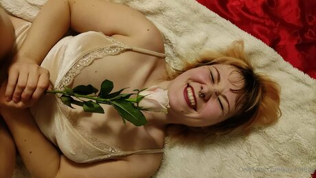 Kay Catfree 裸のポルノスター 写真