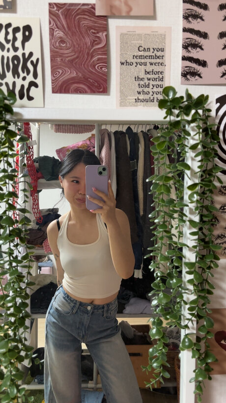 U412955454 セクシーモデル 写真