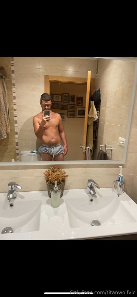 Titanwolfanss 高品質スター 写真