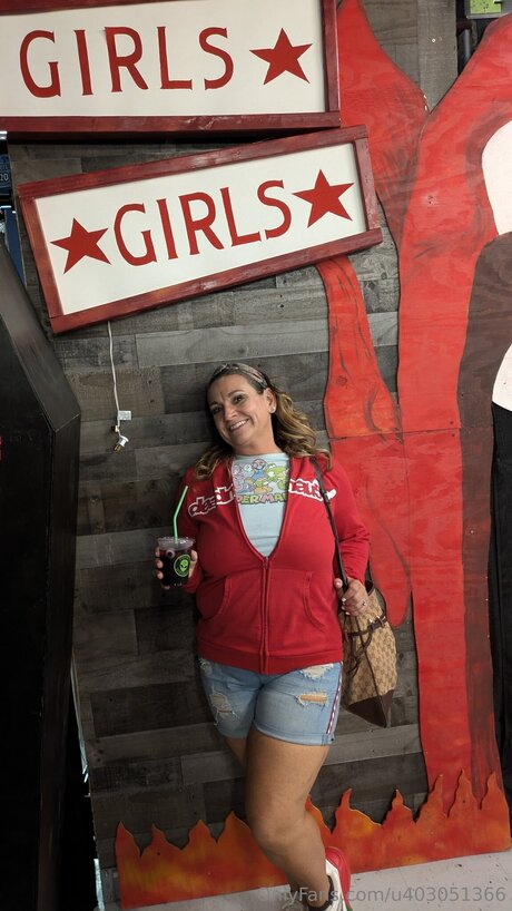 Brandy Raines セックスモデル 写真