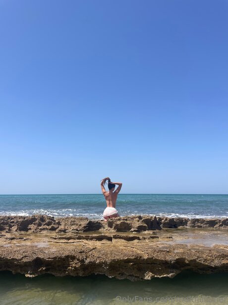 Melmillioner セクシーなポルノスター 写真