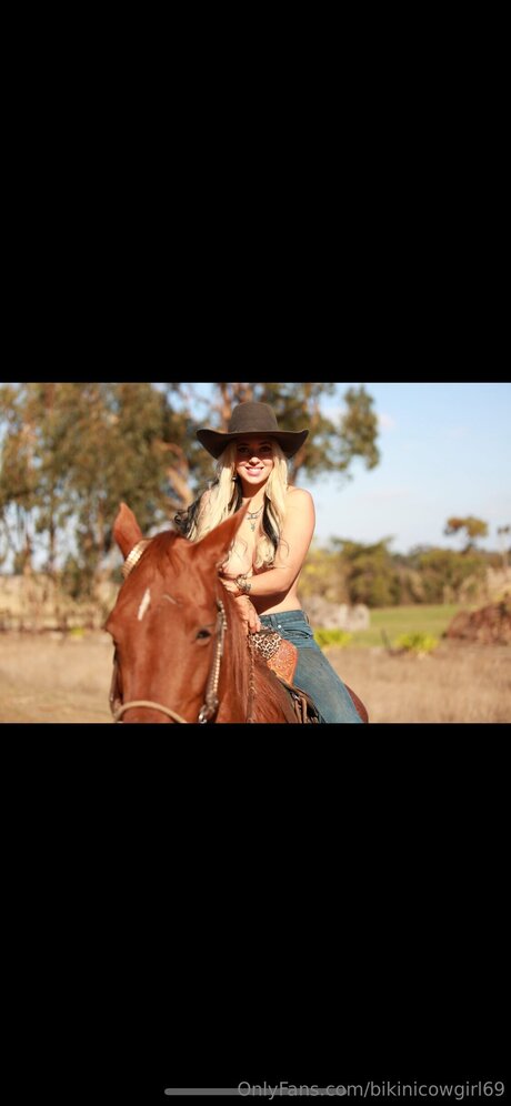 Bikinicowgirl69 アートポルノスター アーカイブ