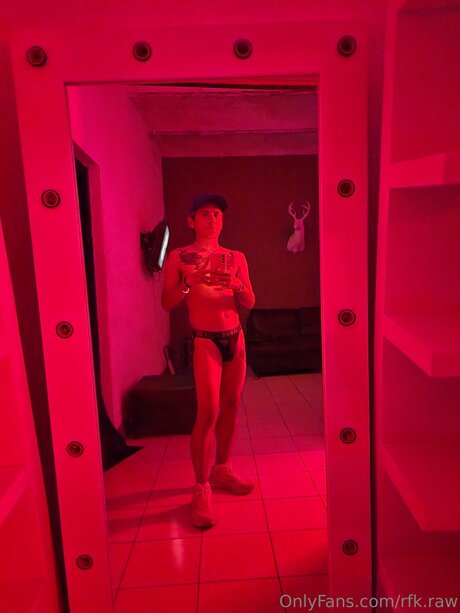 ニューハーフ 熟女 OnlyFans ホットヌード ギャラリー