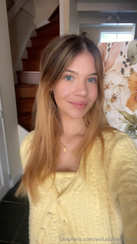 裸のトゥインクOnlyFans ポルノ 写真