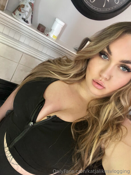 ティーングラスオンリーファン セックス ギャラリー