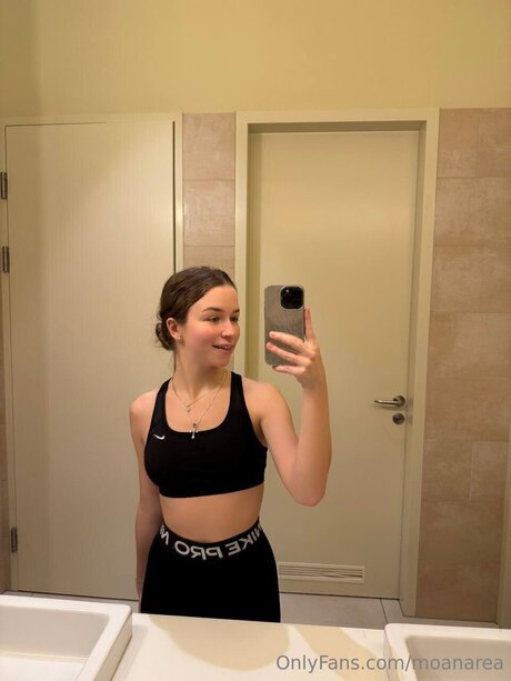 Moanarea 独占女優 ギャラリー