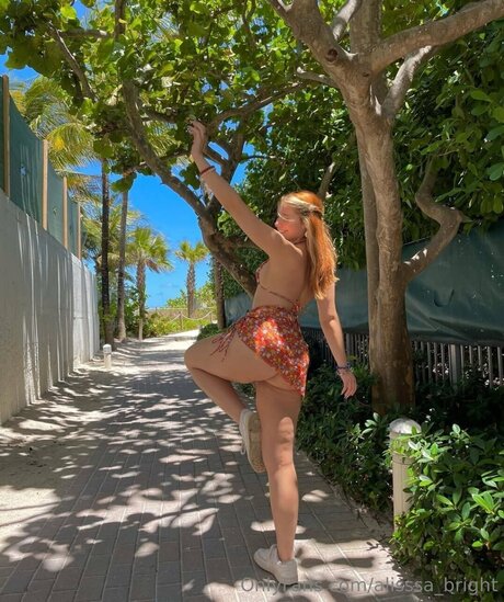 Alisssa Bright セクシーモデル 写真