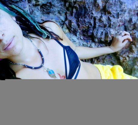 Haditadevenus エロティックモデル 写真