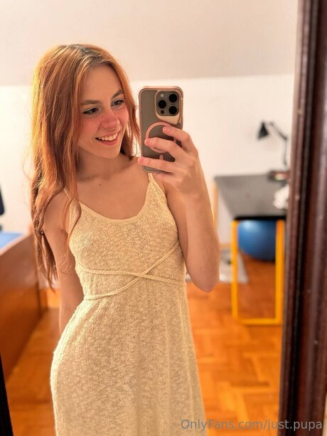 Just Pupa ポルノスター アート アーカイブ