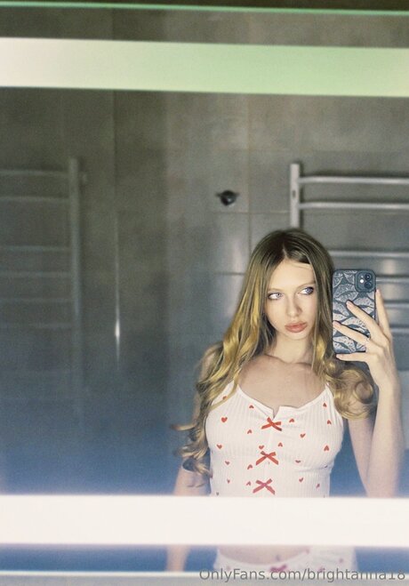 Brightanna18 スター 裸 写真