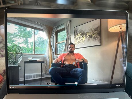 Codydealtemple ポルノモデル ギャラリー