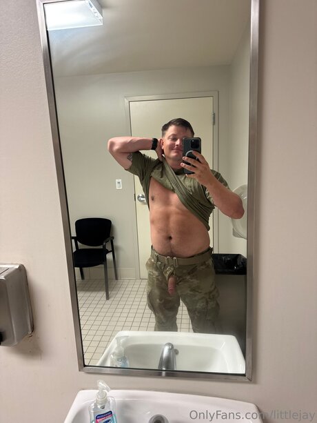 Littlejay ホットなスター 写真