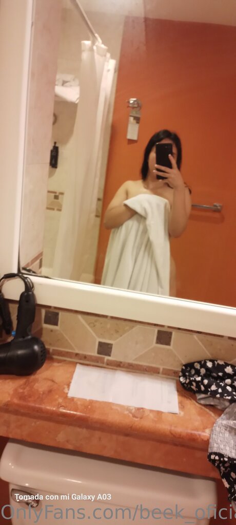 Beek Oficial xxx女優 写真