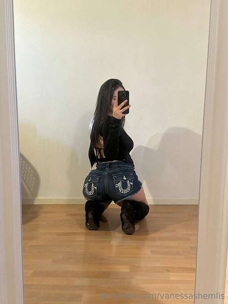 フラットオンリーファン 無料セクシー 写真