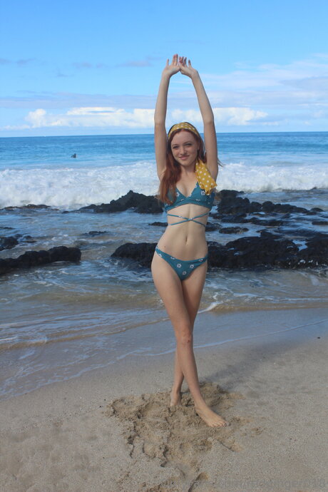 チンコを持つ女たち OnlyFans ヌード 画像