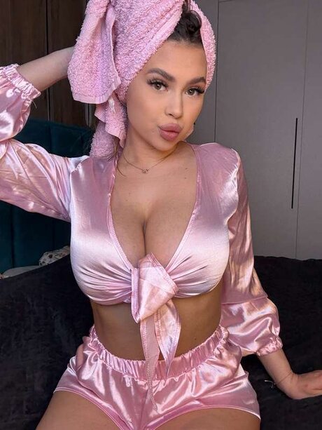 Ariannanoir ポルノスター ギャラリー