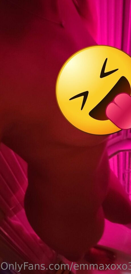 Emmaxoxo31 ポルノスター 写真