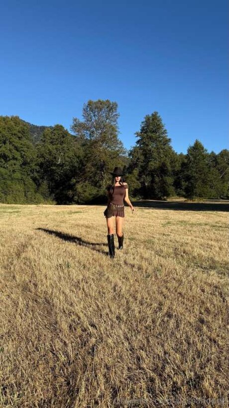 黒檀の白いチンポOnlyFans 素敵 写真