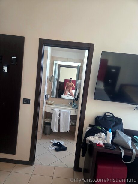 Kristianhard セクシーなスター 写真