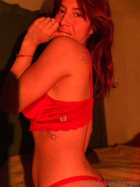 痩せた金髪の熟女OnlyFans ホット裸 画像