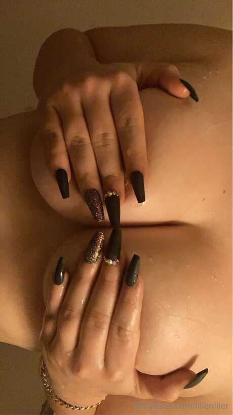 曲線美の裸OnlyFans アートヌード 写真