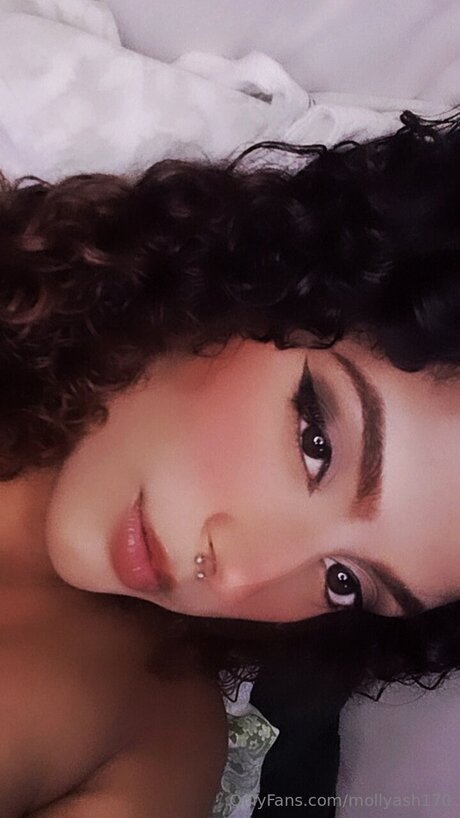 Mollyash170 ホットスター 写真