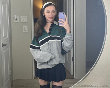 Pussyprowess ポルノスター ヌード アーカイブ