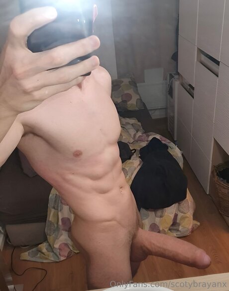 Scotybrayanx エロティックなポルノスター 画像