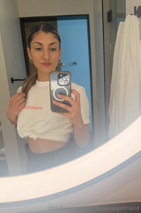 Professionalgirlfriend profile image