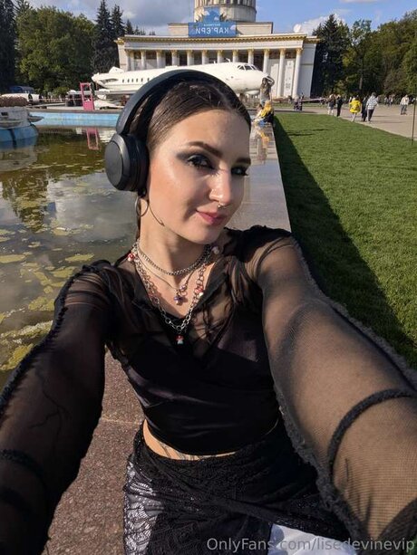 Lisedevinevip アートポルノスター 写真