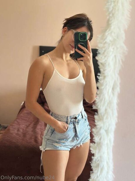 Camile2303 ポルノスター アダルト 写真