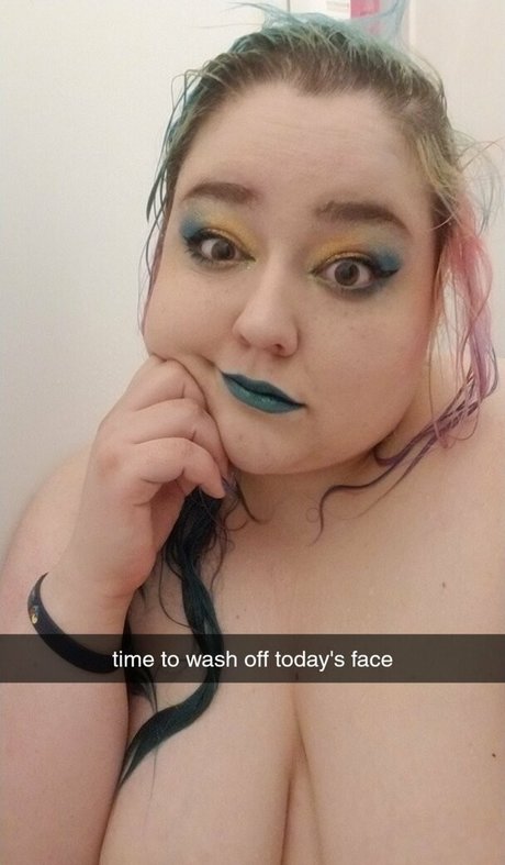 巨乳とお尻のOnlyFans ポルノ ギャラリー