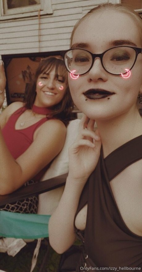 izzy hellbourne 素敵なモデル 画像