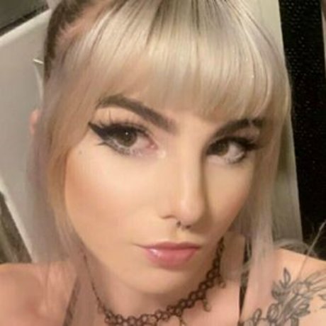 spiritualwifey ポルノスター 高品質 画像