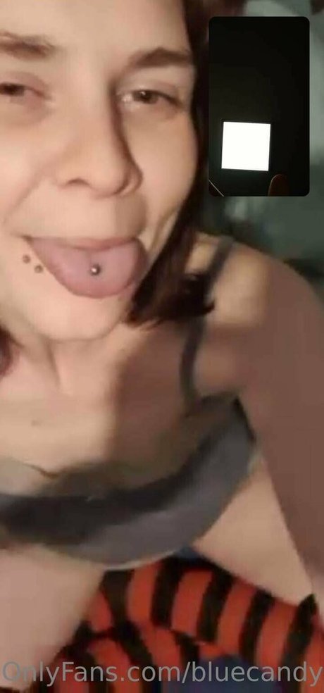 bluecandyfloss ヌードのポルノスター 写真